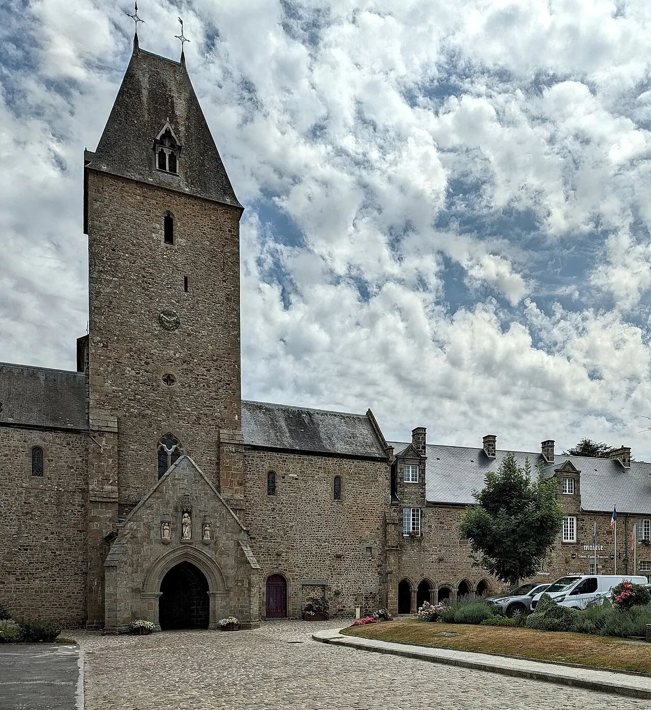 Abbaye de Lonlay