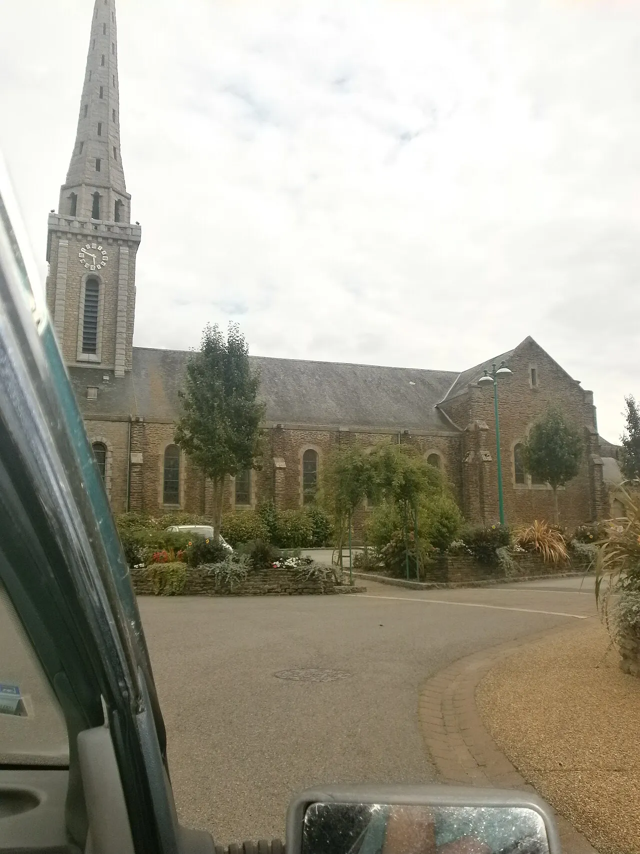 Église Saint-Pierre et Saint-Paul