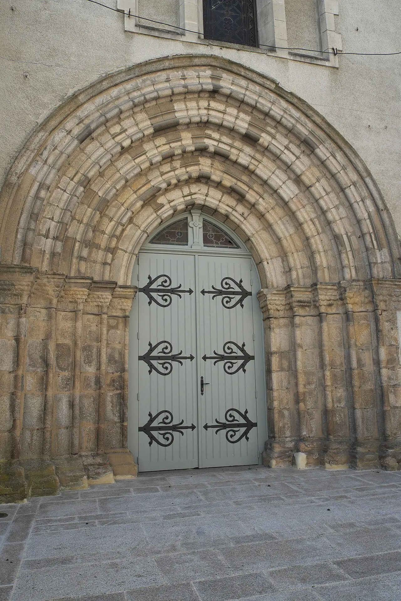Église Sainte-Croix