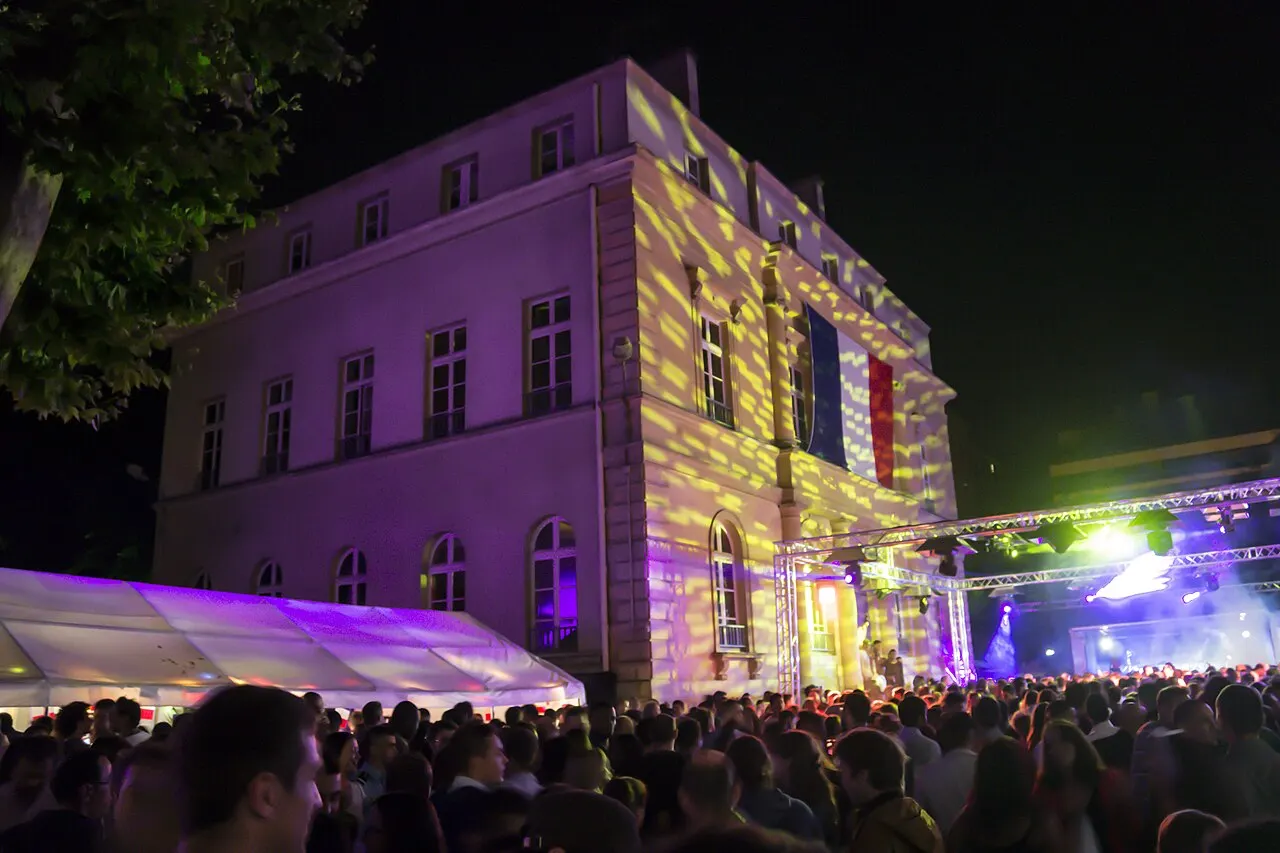 Ancien pavillon Violet, actuellement caserne de pompiers