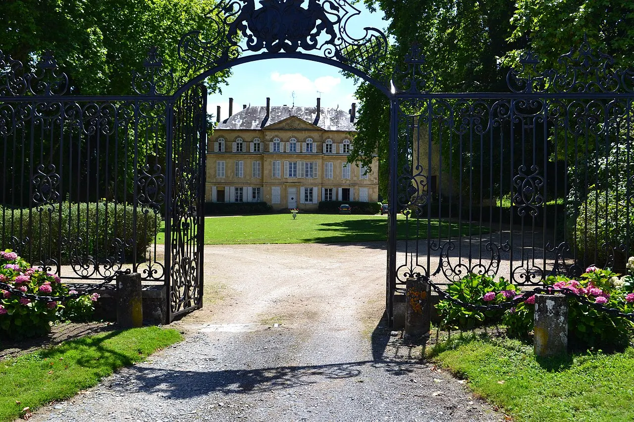 Château de Toury
