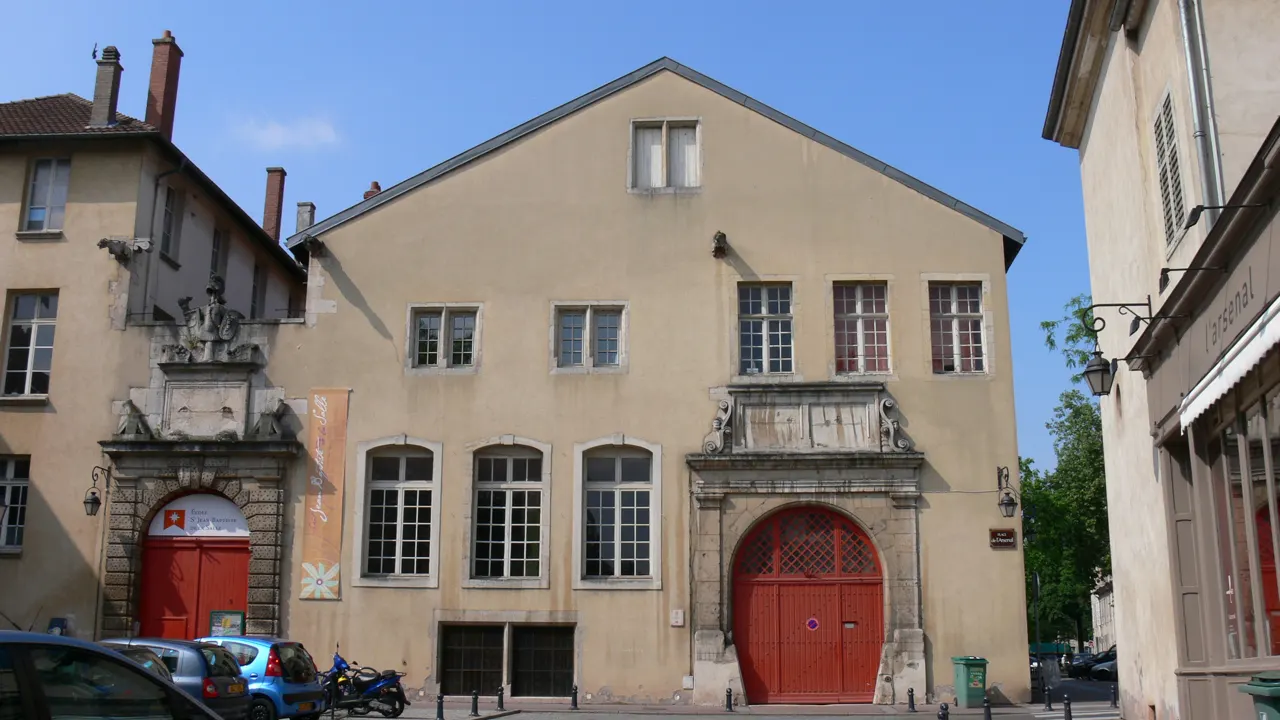 Place de l’Arsenal