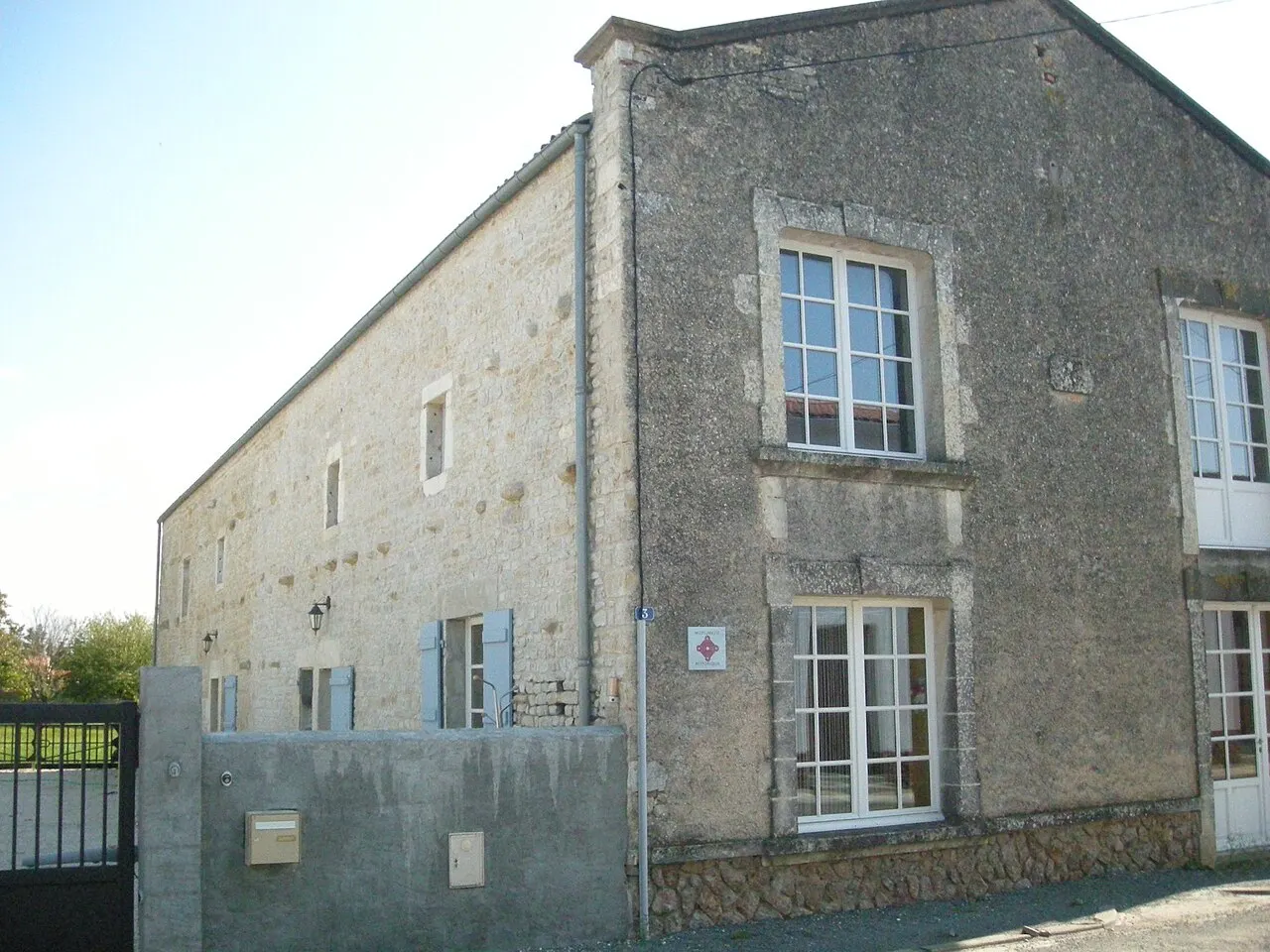 Maison dite Les Grands Greniers ou Maison du Temple