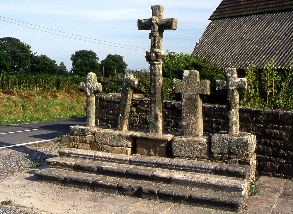 Cinq croix