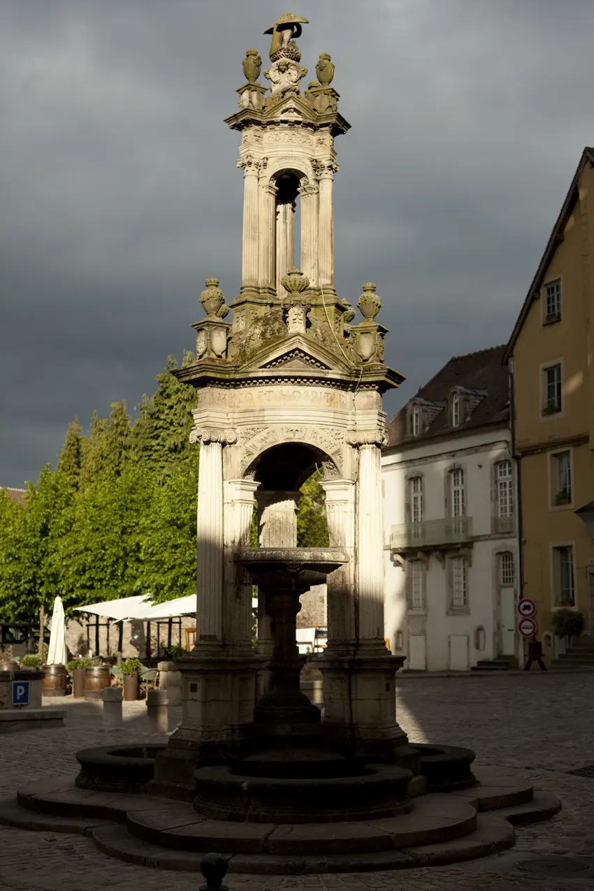 Fontaine Saint-Lazare