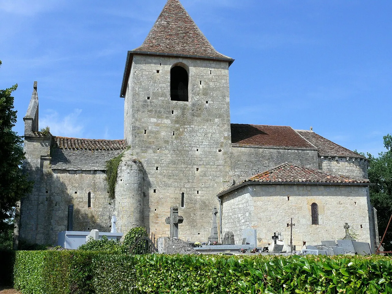 Église Saint-Sardos et Sainte-Anne de Laurenque