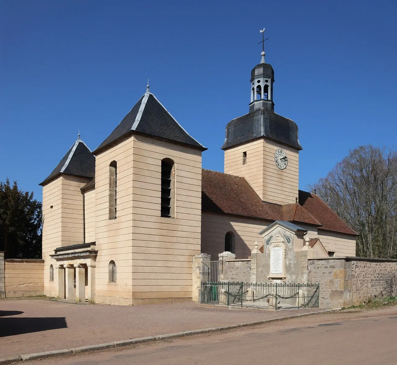 Église Saint-Léonard