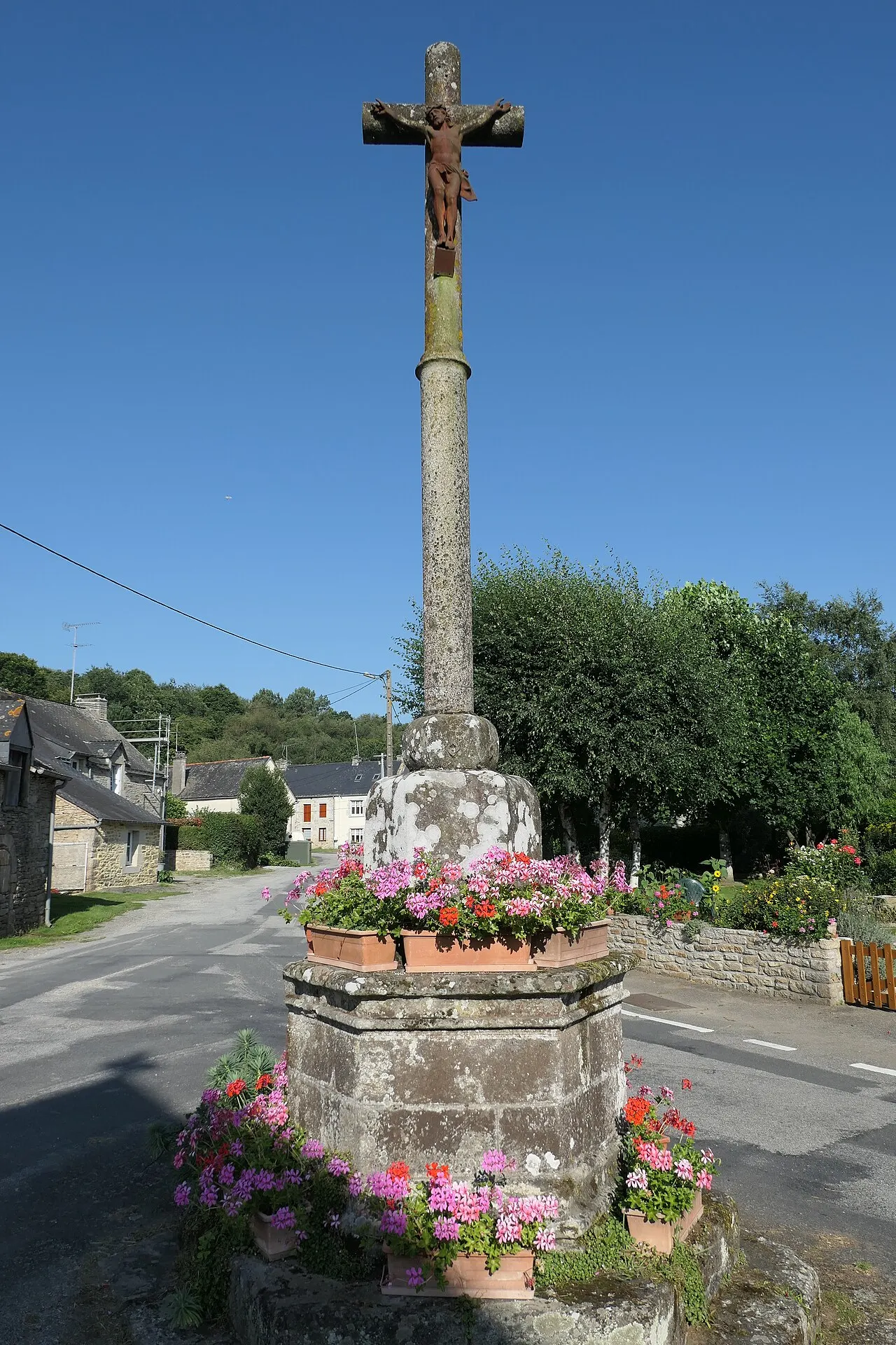 Restes d’une croix du 15e siècle