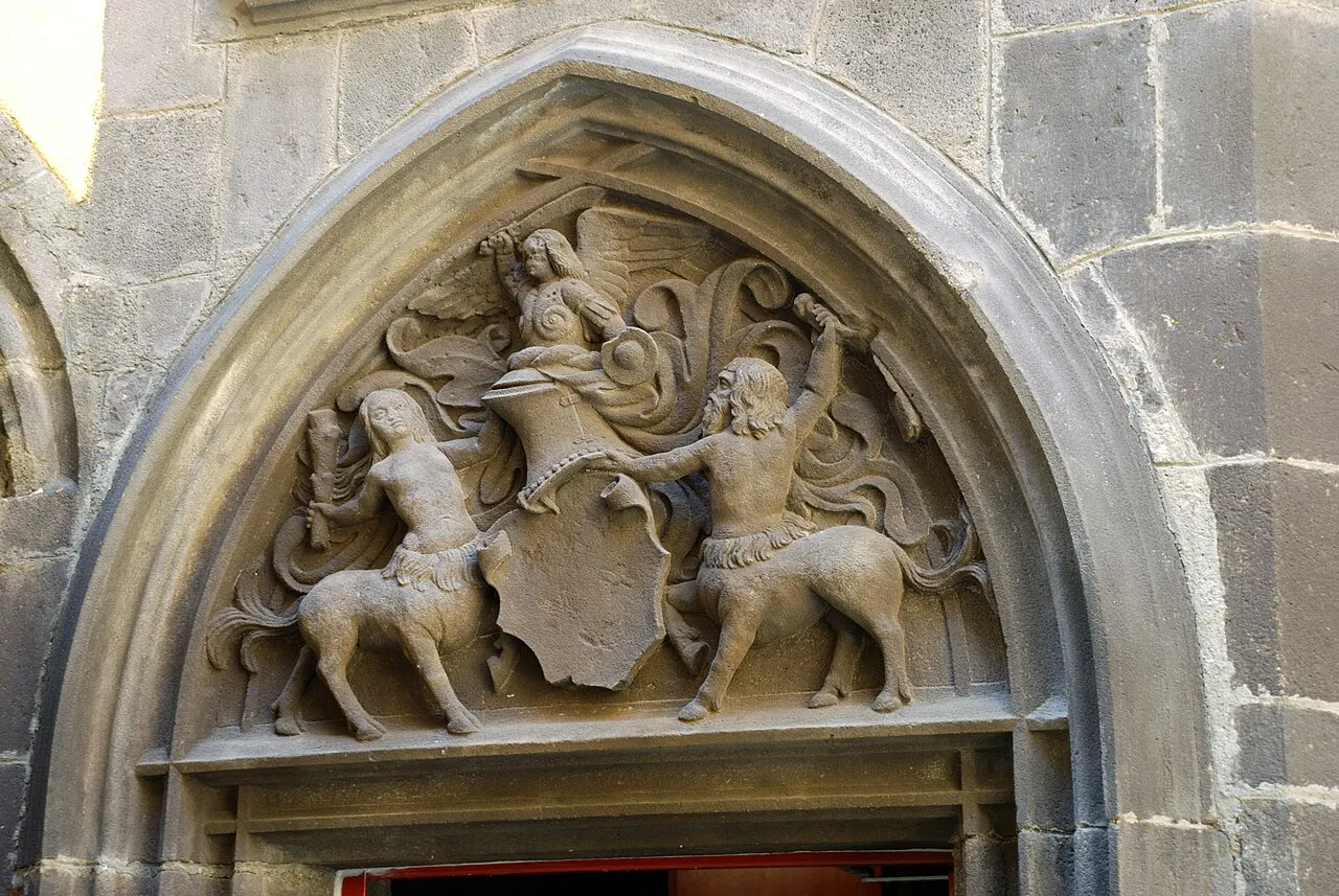 Hôtel d’Albiat ou Maison des Centaures, à Montferrand