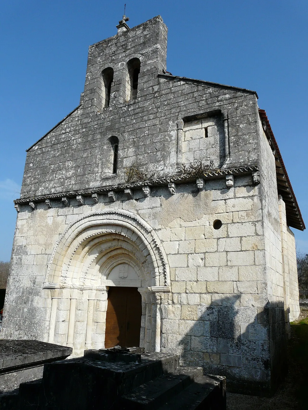 Église Saint-Vivien de Saint-Vivien