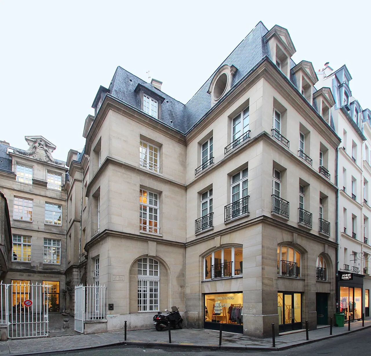 Ancien hôtel de la Porte, actuellement musée du Barreau de Paris
