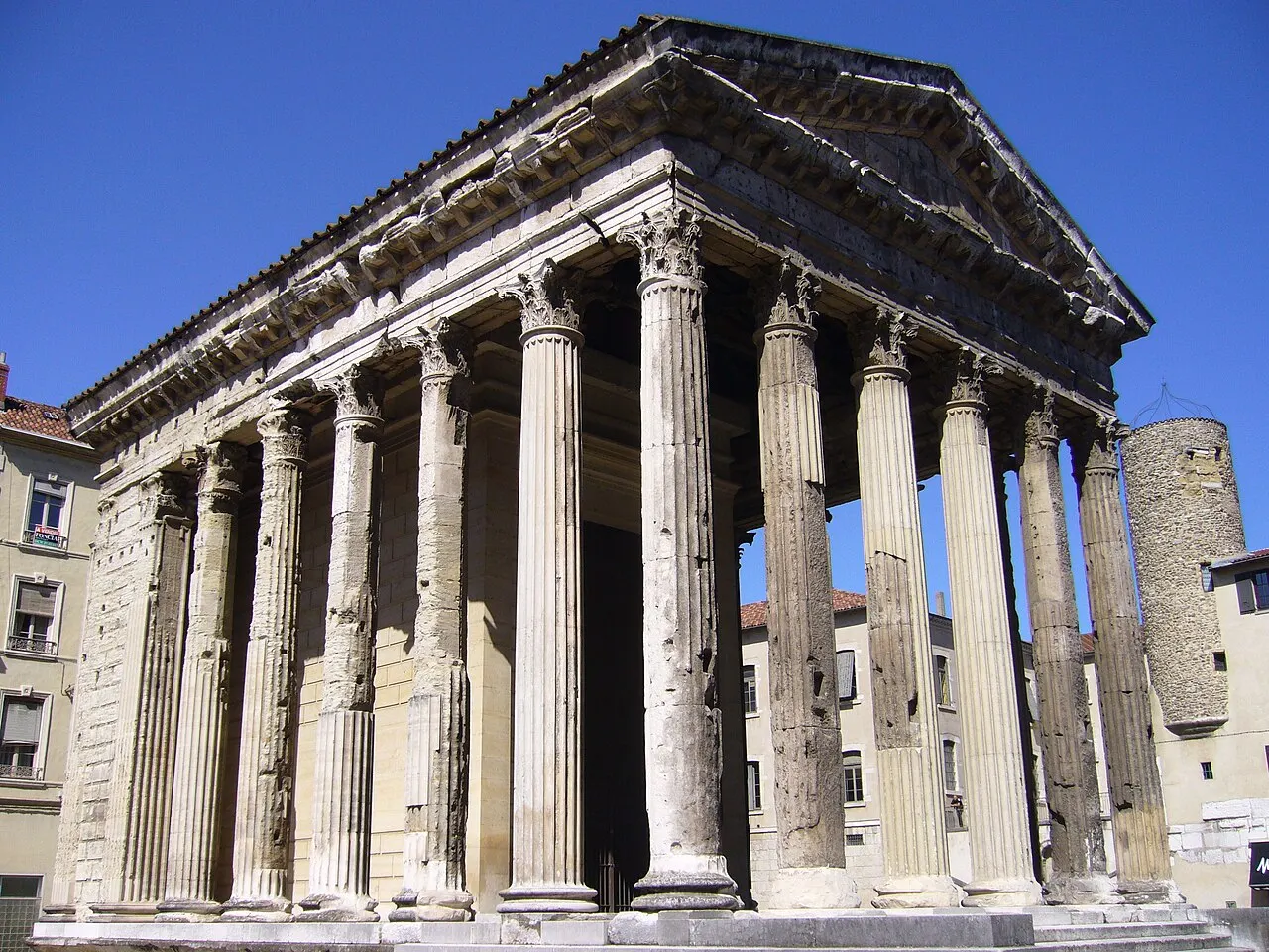 Temple d’Auguste et de Livie