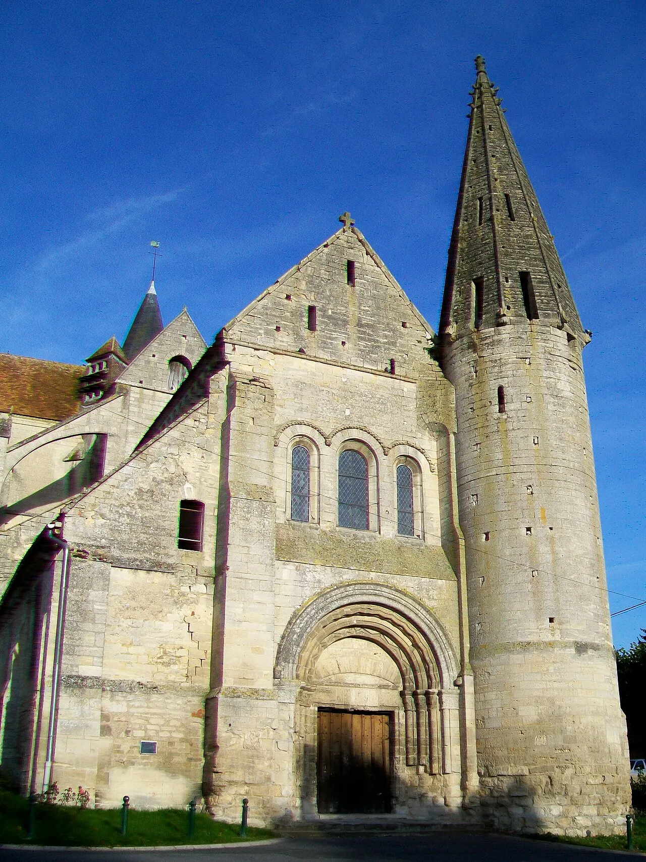 Église Saint-Lucien