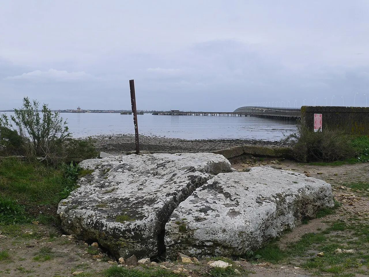 Dolmen d’Ors dit la Piare
