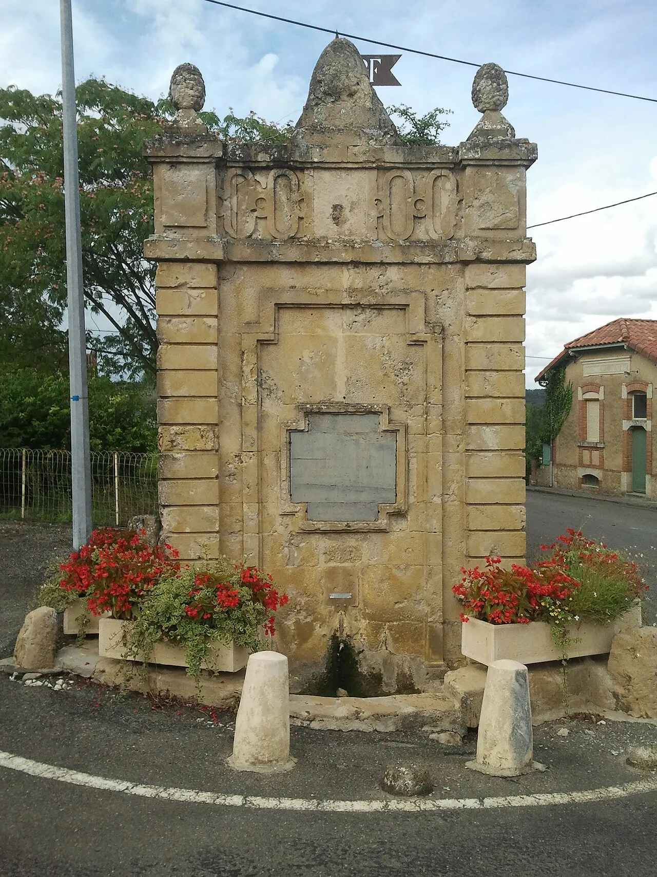 Fontaine du village