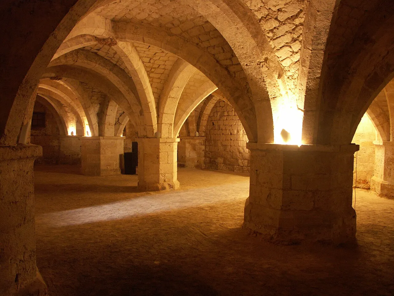 Ancienne collégiale de Toussaint