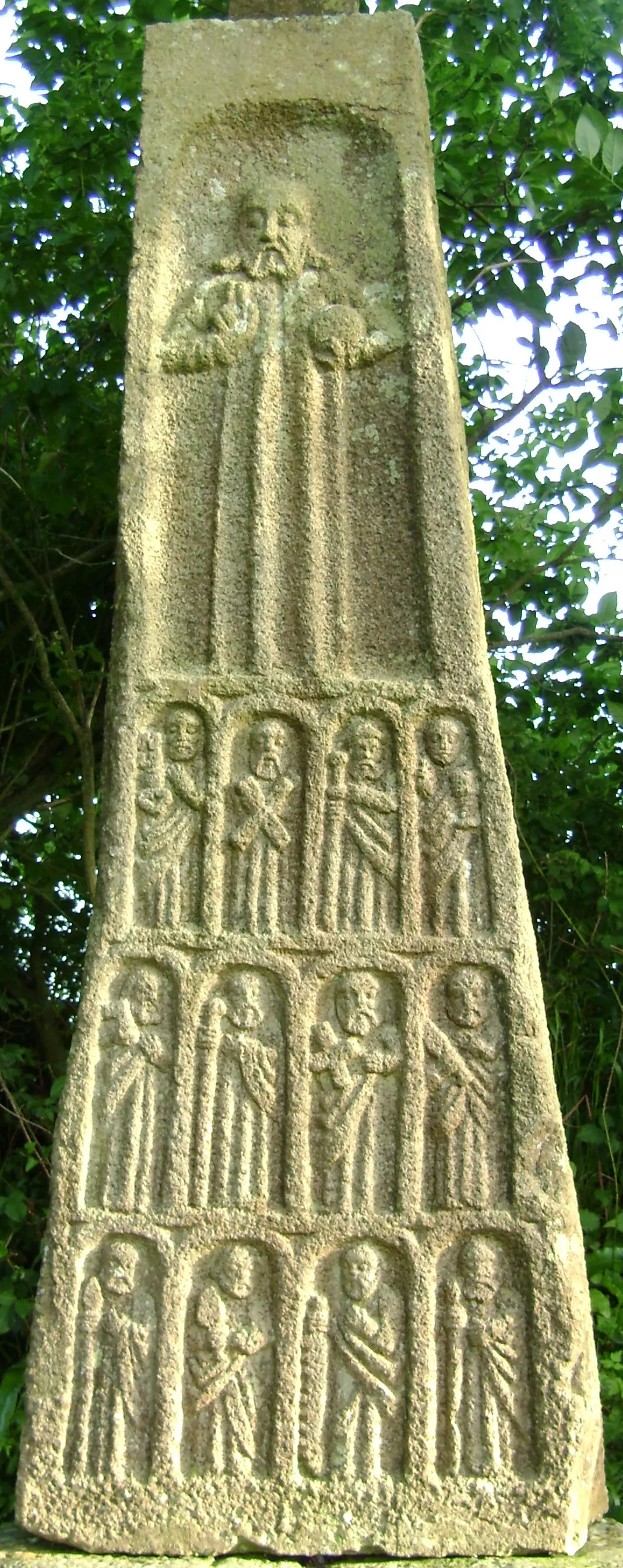 Croix dite des Douze Apôtres