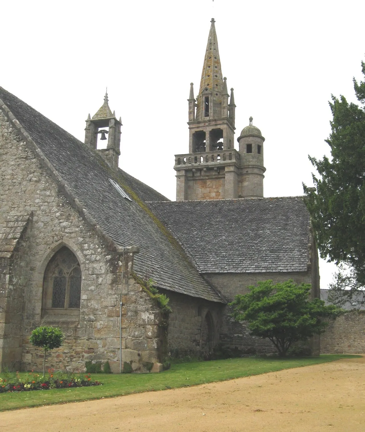 Église Notre-Dame de Ploujean