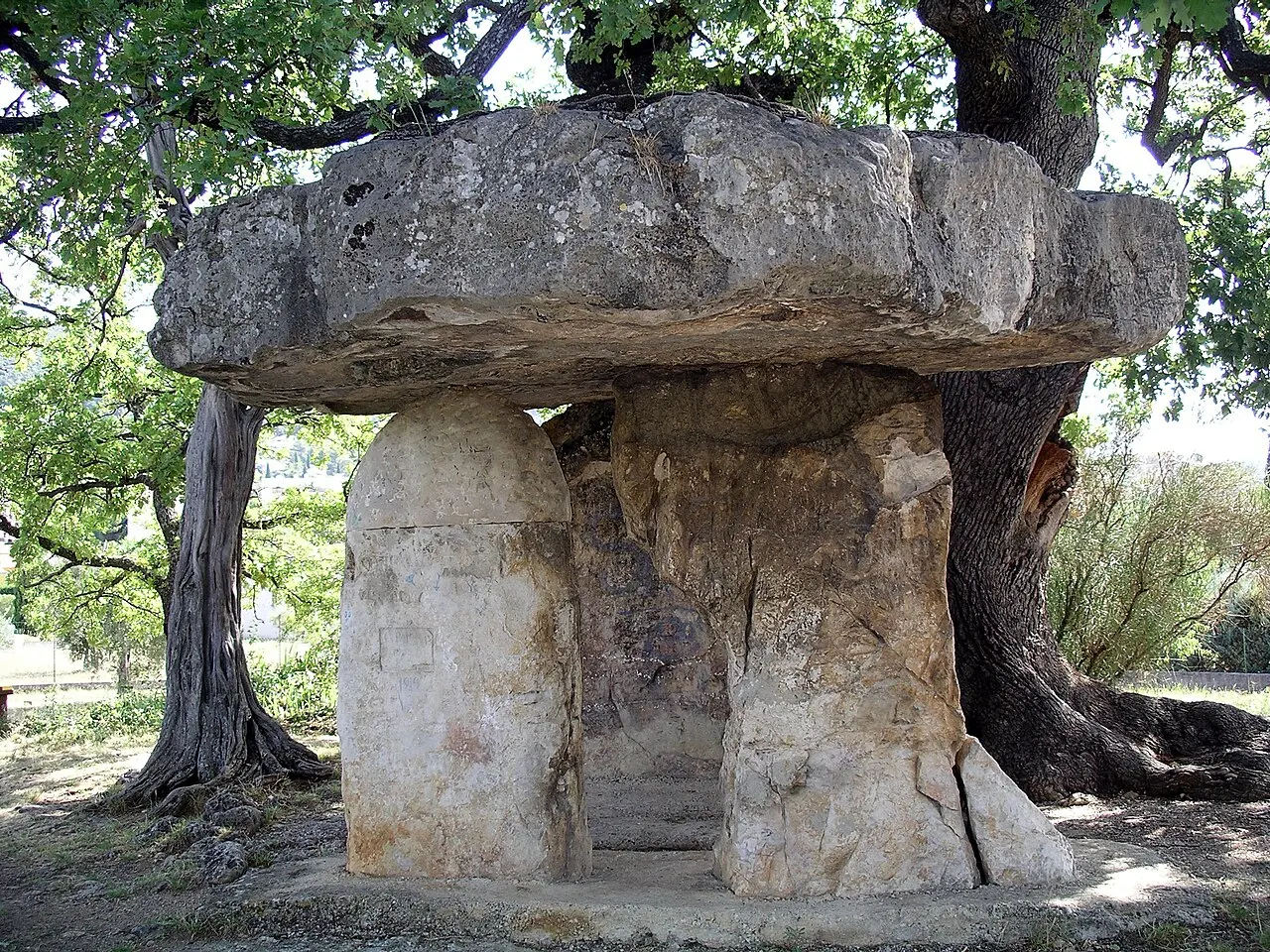 Dolmen : La Pierre de la Fée