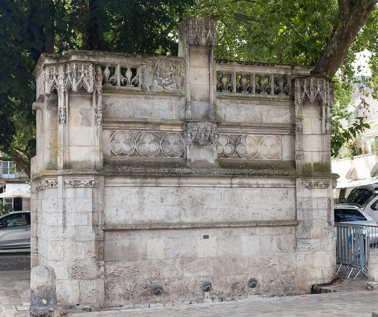 Fontaine Louis XII