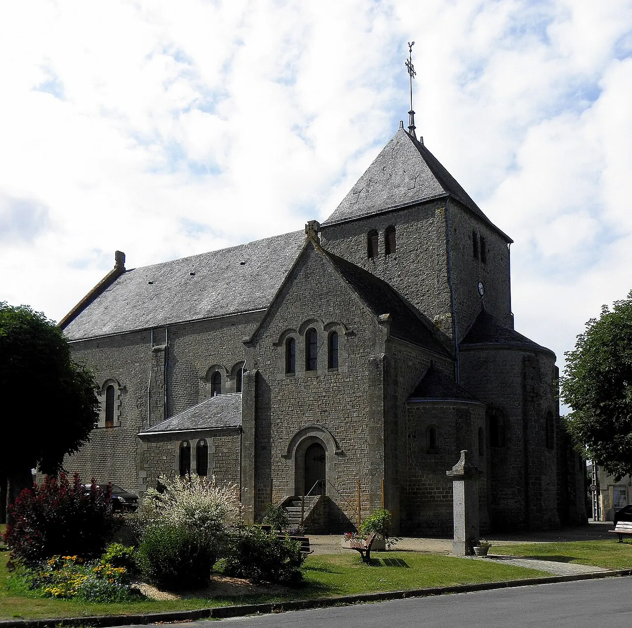 Église Saint-Front