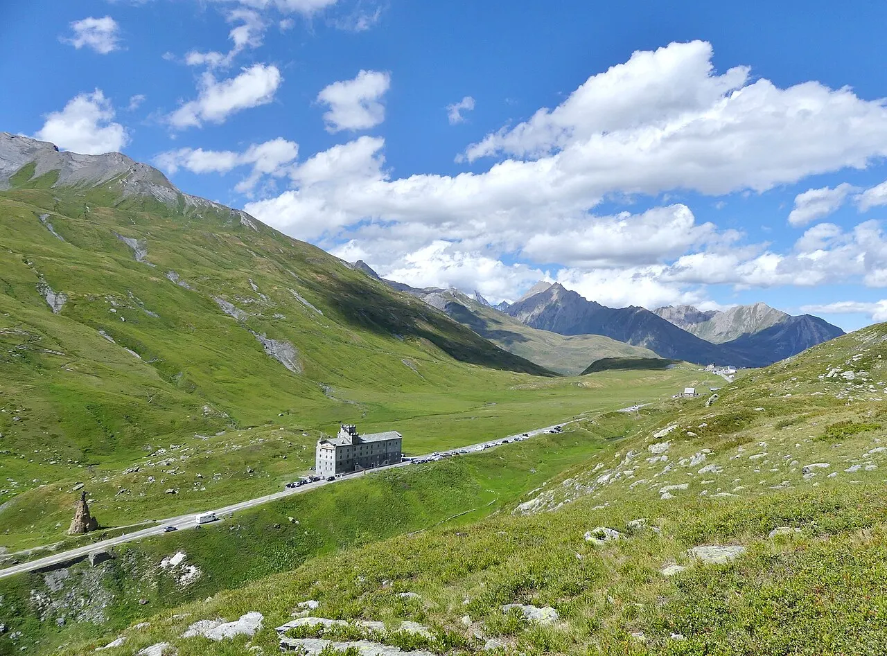 Col du Petit-Saint-Bernard