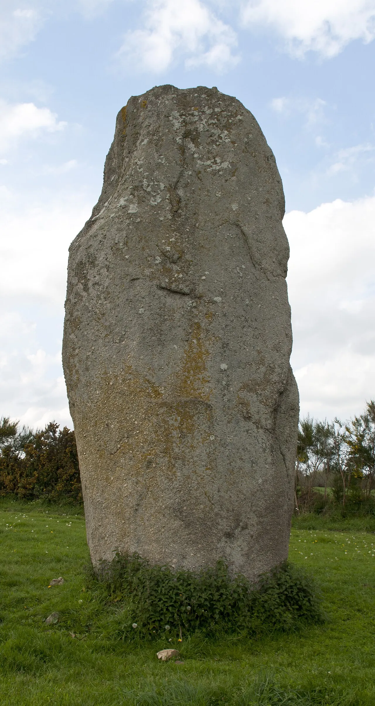 Menhir de Kerguézennec