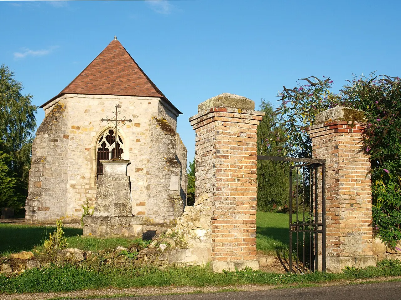 Cimetière désaffecté