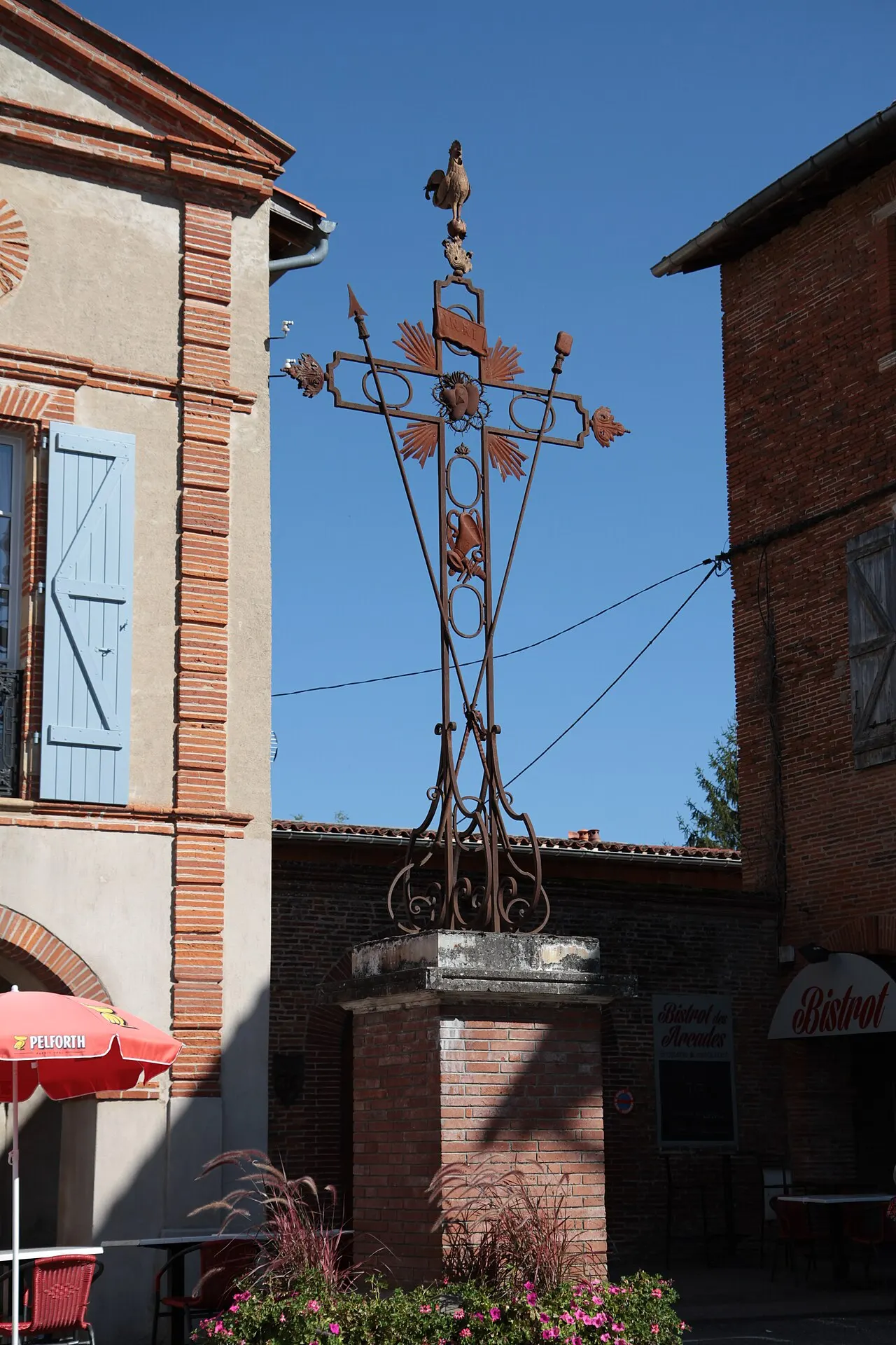 Croix en fer du 18e siècle