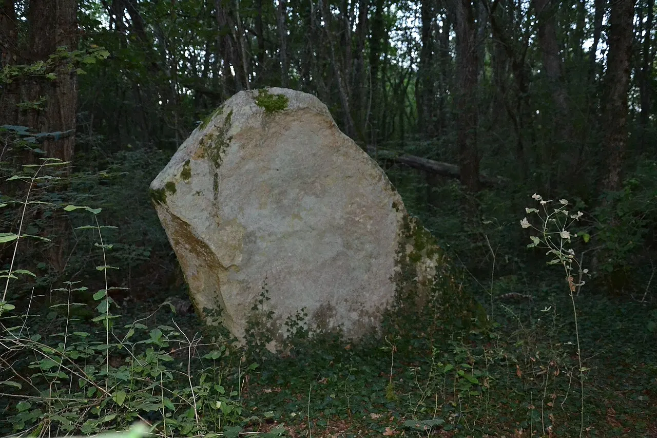 Menhir de la Pierre à l’Abbé
