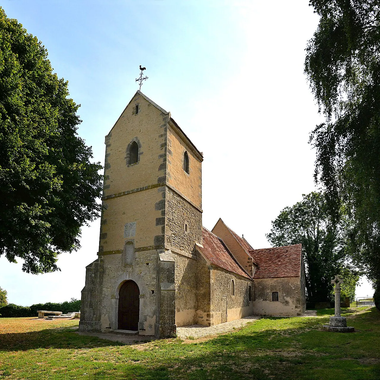 Église Saint-Latuin