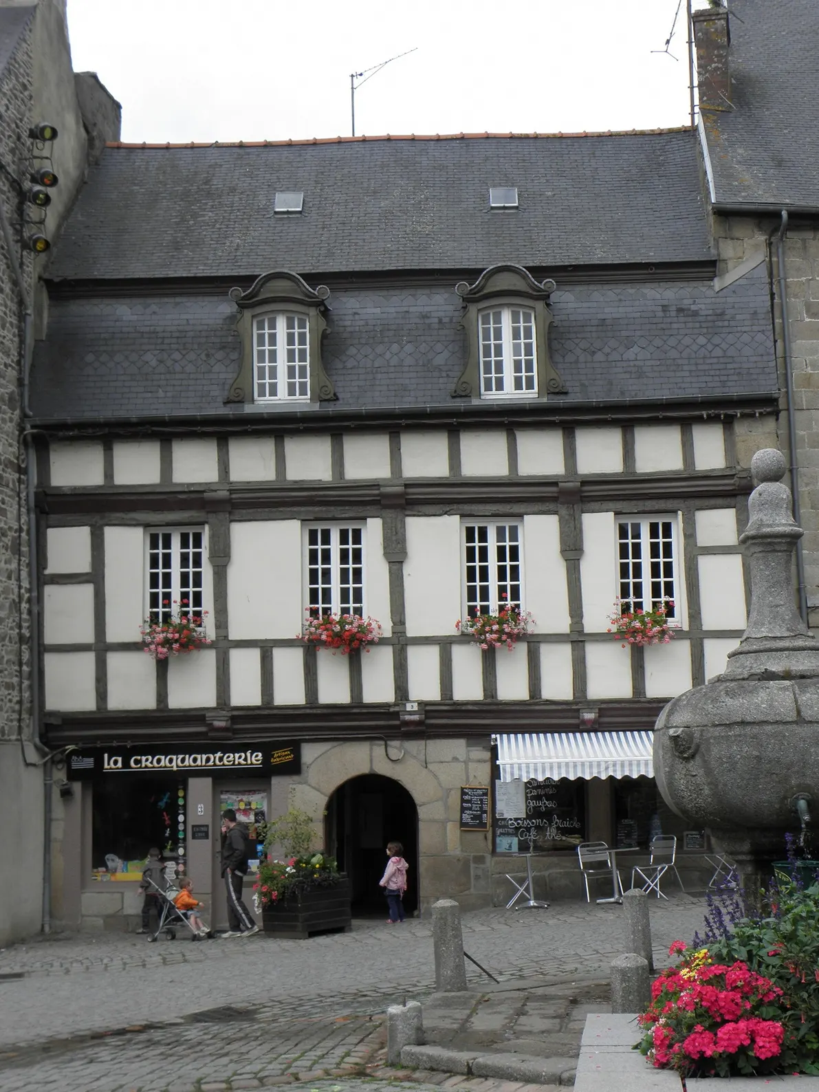 Deux maisons