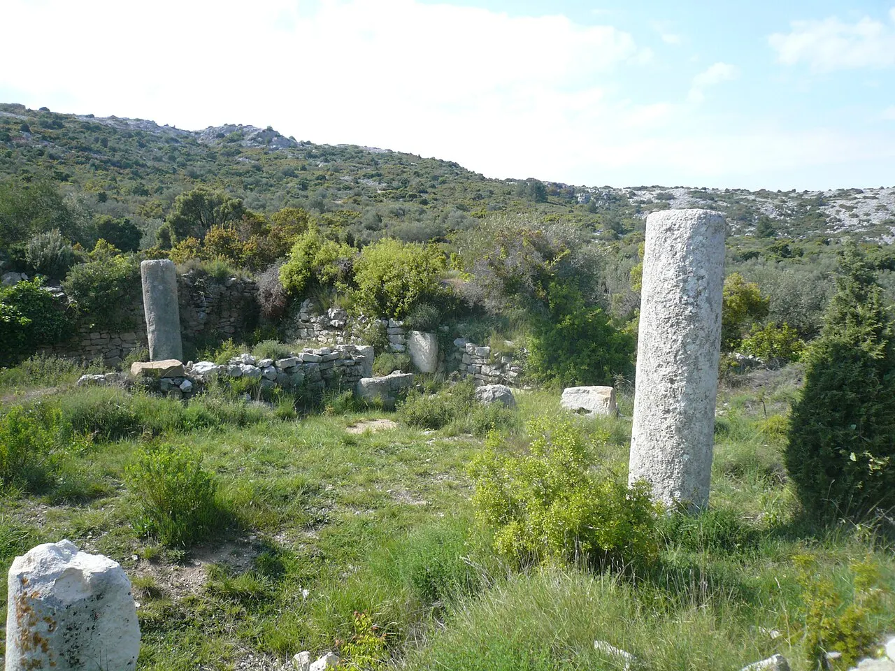 Bornes milliaires de la Clotte