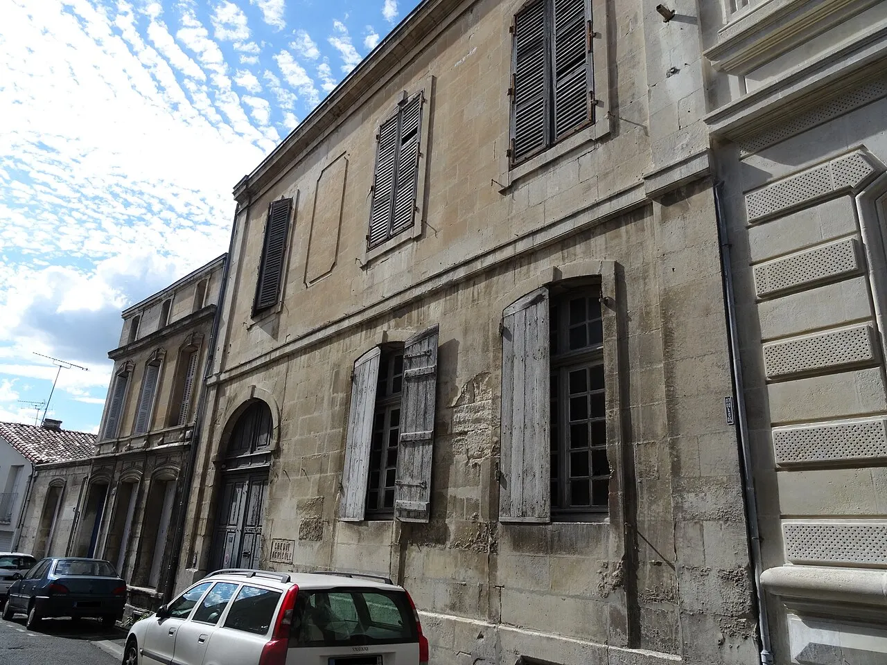 Immeuble ancien hôtel