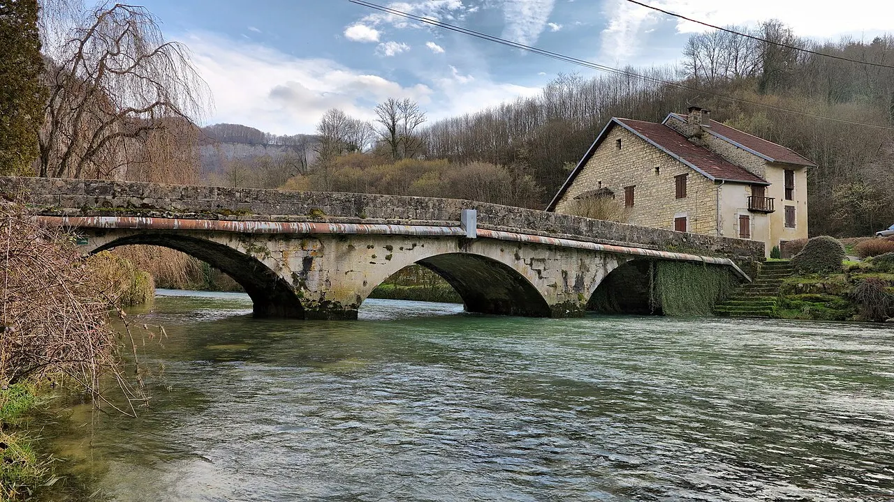 Pont sur la Loue de Mouthier-Haute-Pierre
