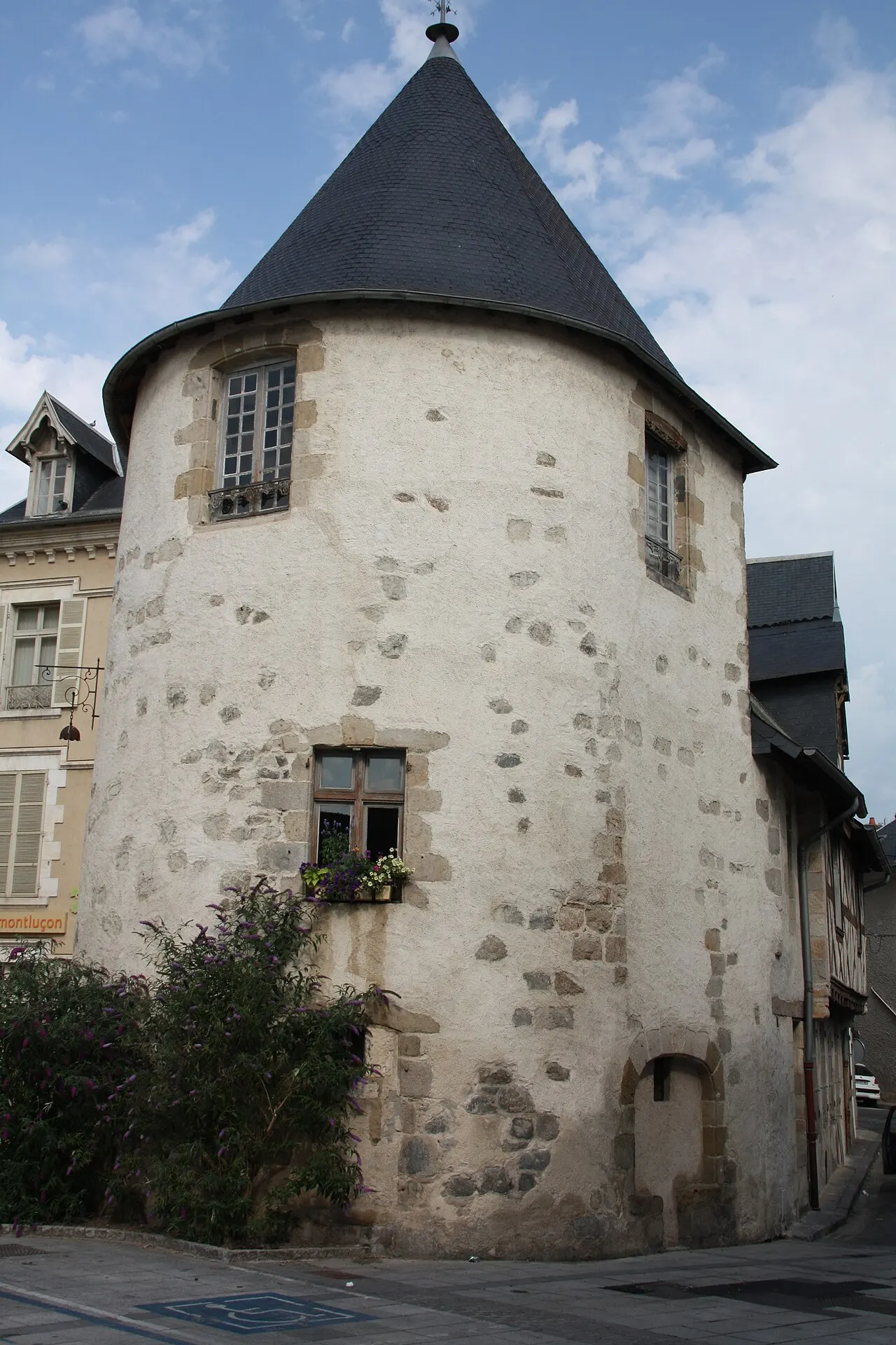 Maison Perrot de Saint-Angel