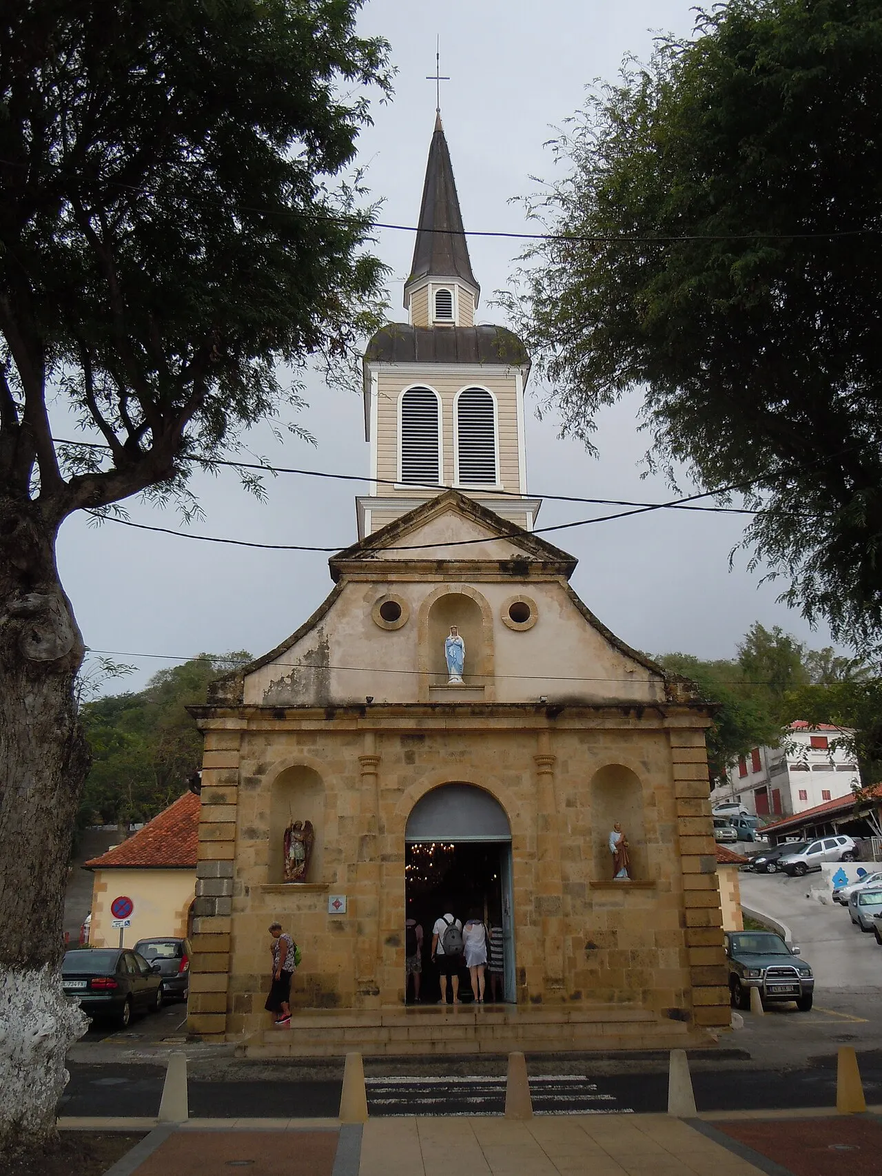 Église paroissiale Sainte-Anne