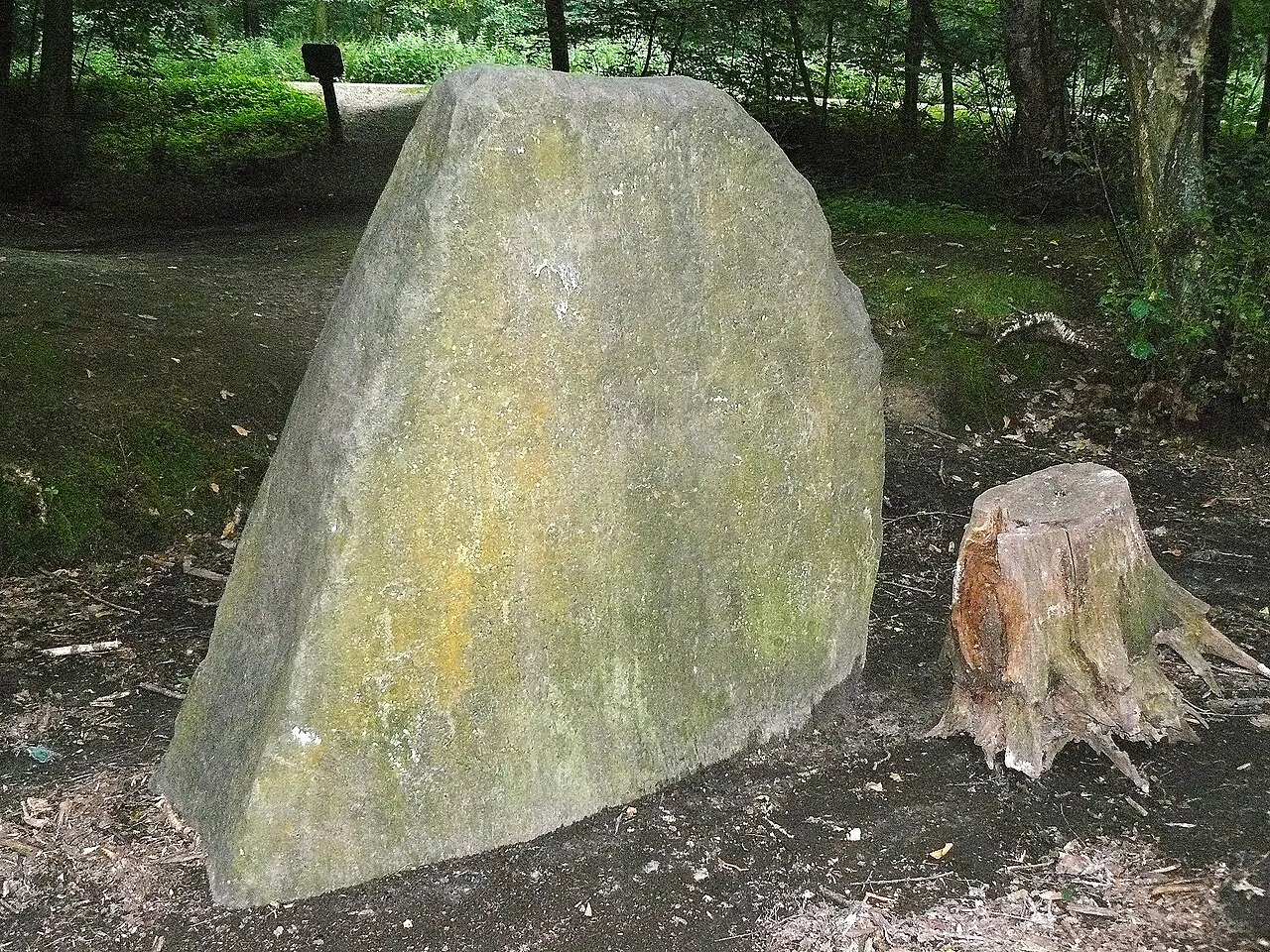 Menhir de la Pierre aux Moines