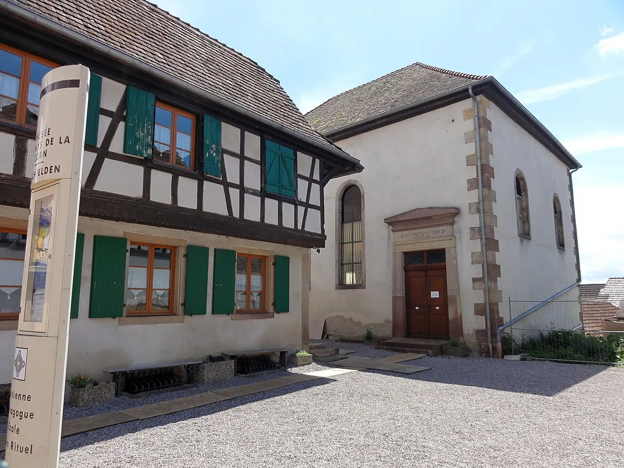 Synagogue, ancienne école juive et maison du rabbin