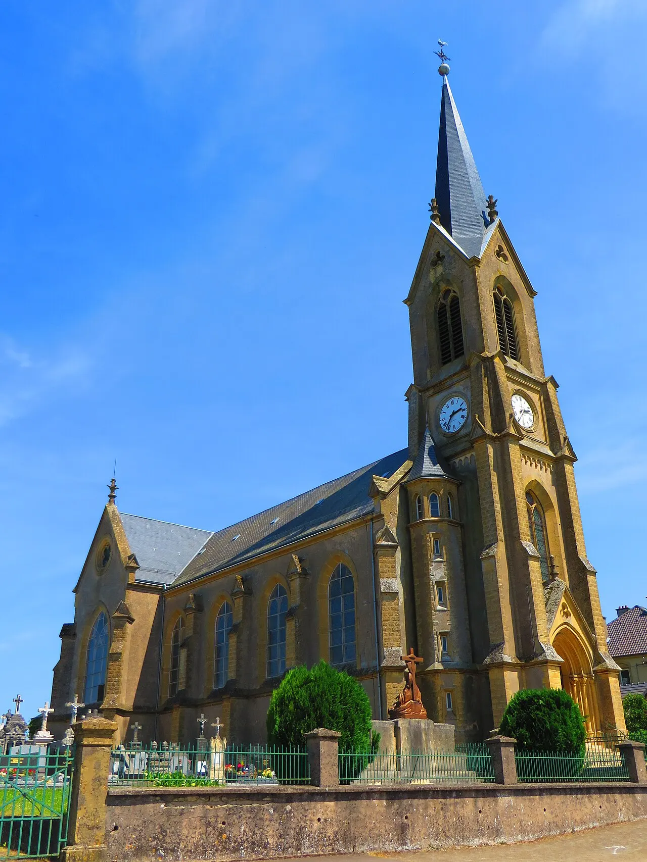Église Saints-Pierre-et-Paul