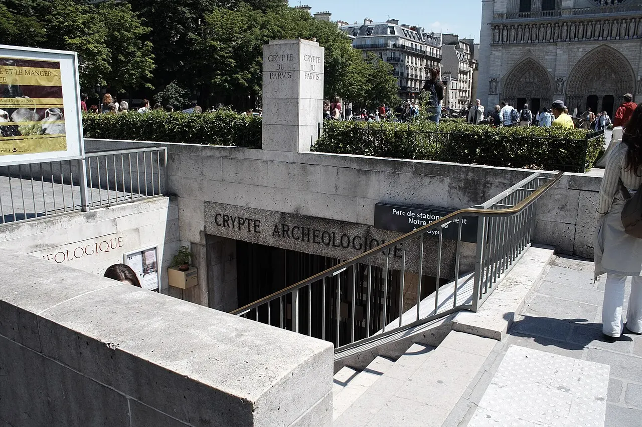 Crypte archéologique du parvis Notre-Dame