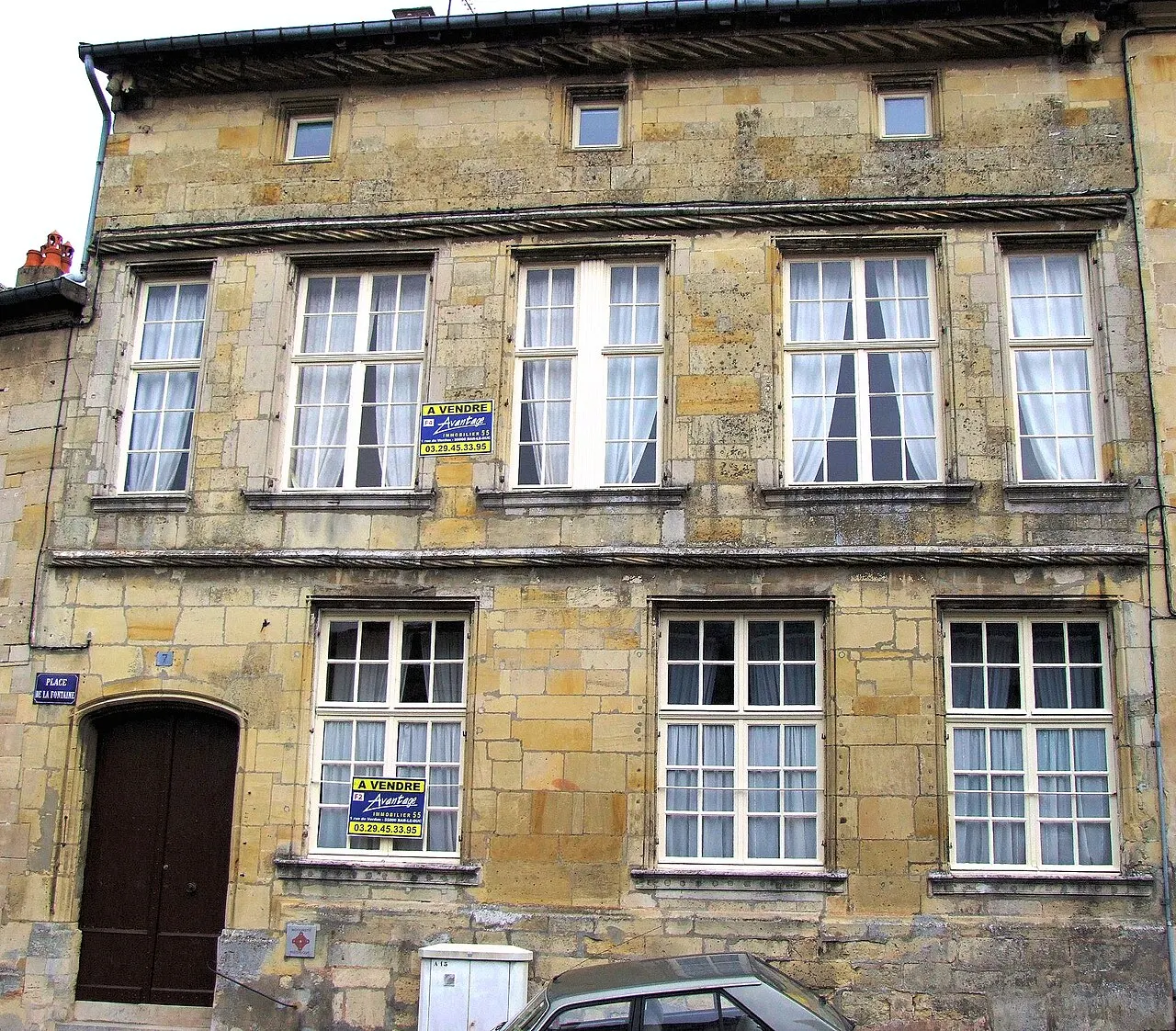 Place de la Fontaine