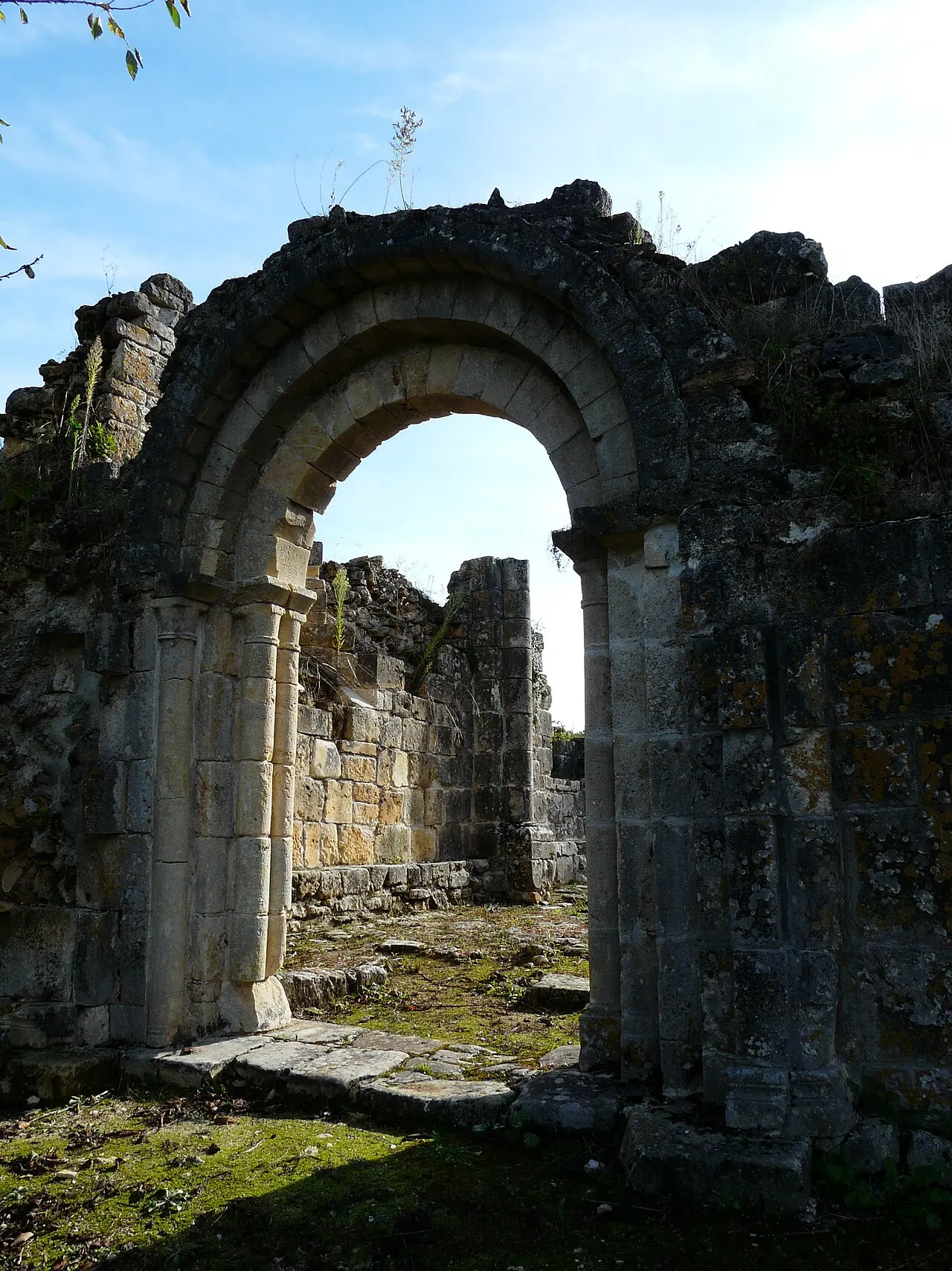 Ruines de l’ancienne chapelle de Fontroubade