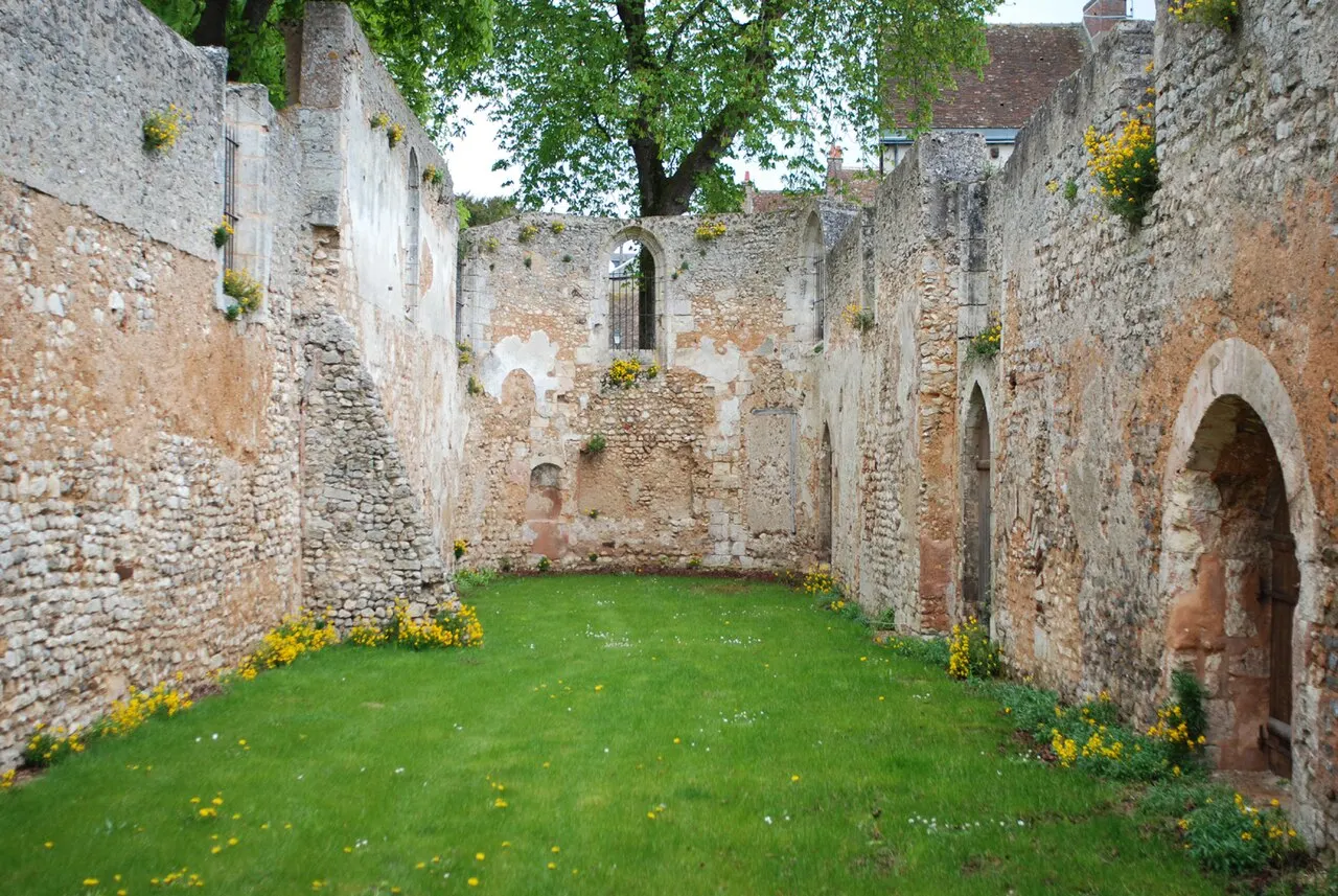 Ancienne église Saint-Lubin