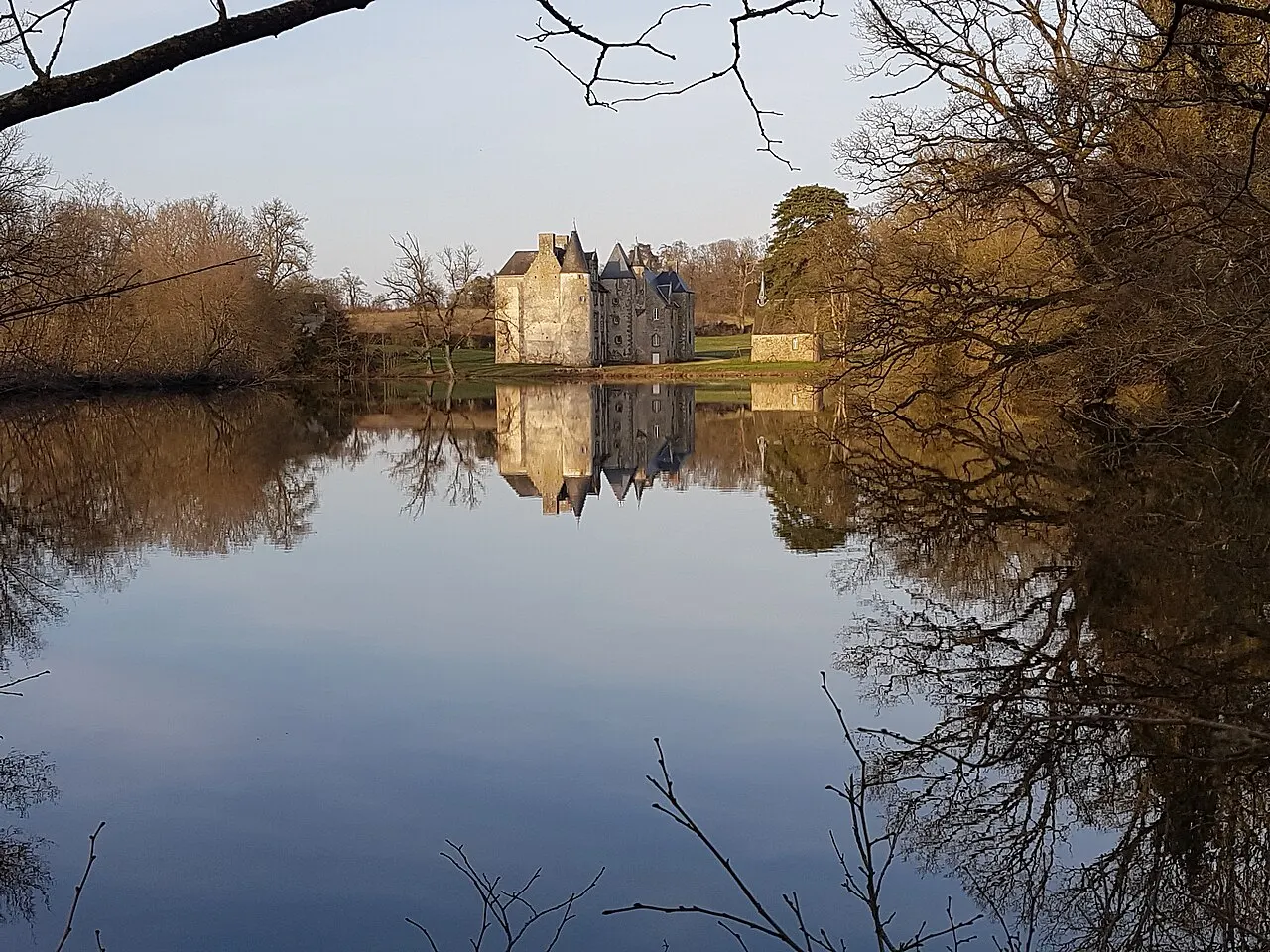 La Bazouge-des-Alleux