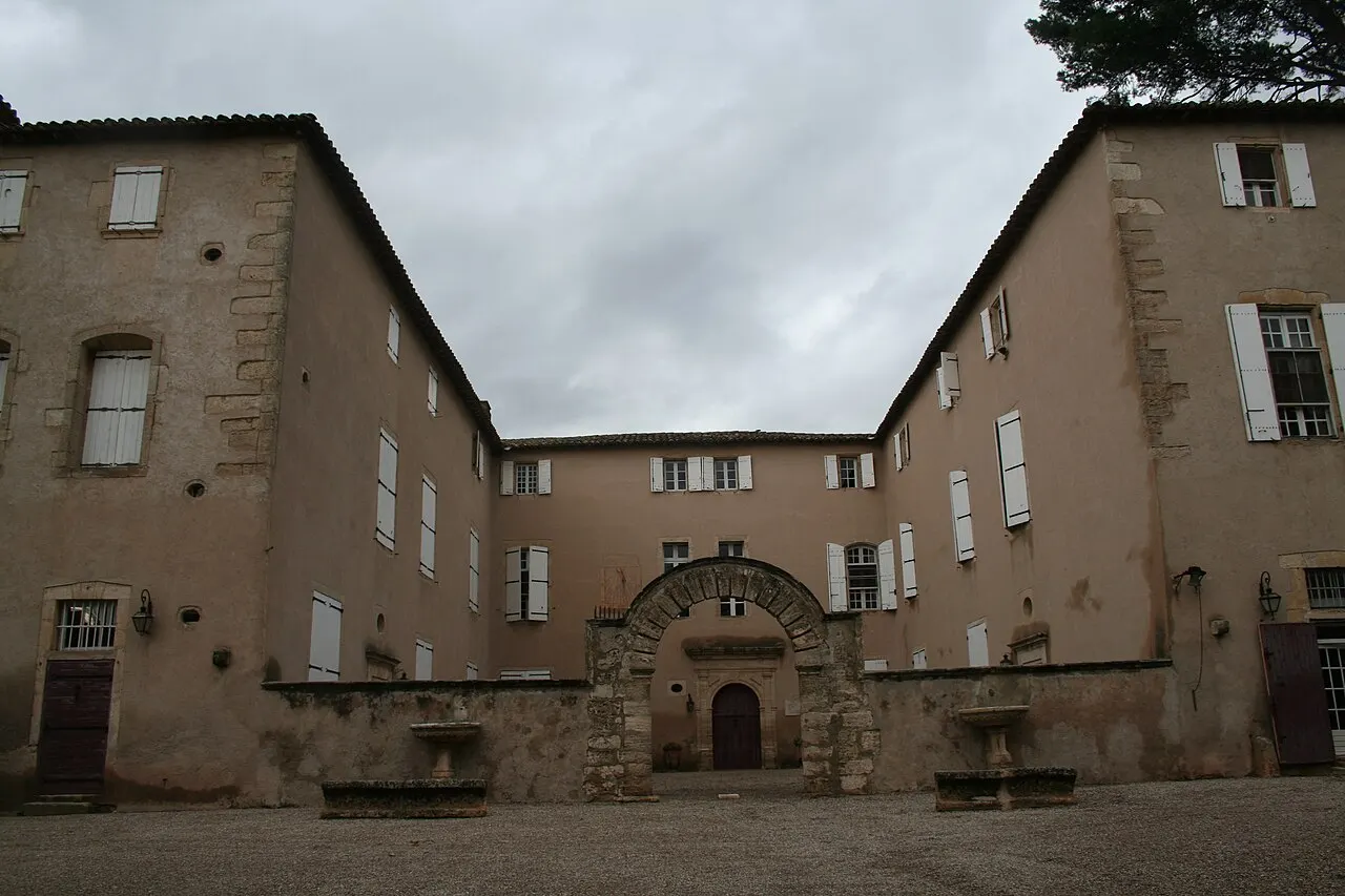 Château de Lézignan-la-Cèbe