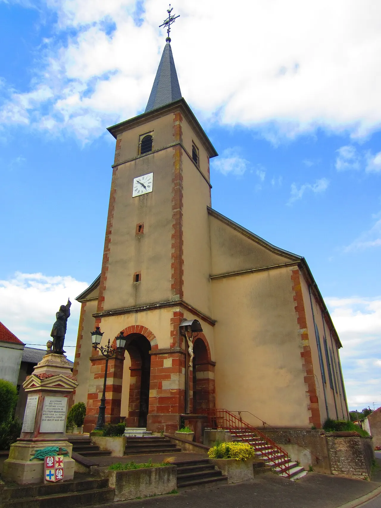 Église de la Nativité-de-la-Bienheureuse-Vierge-Marie