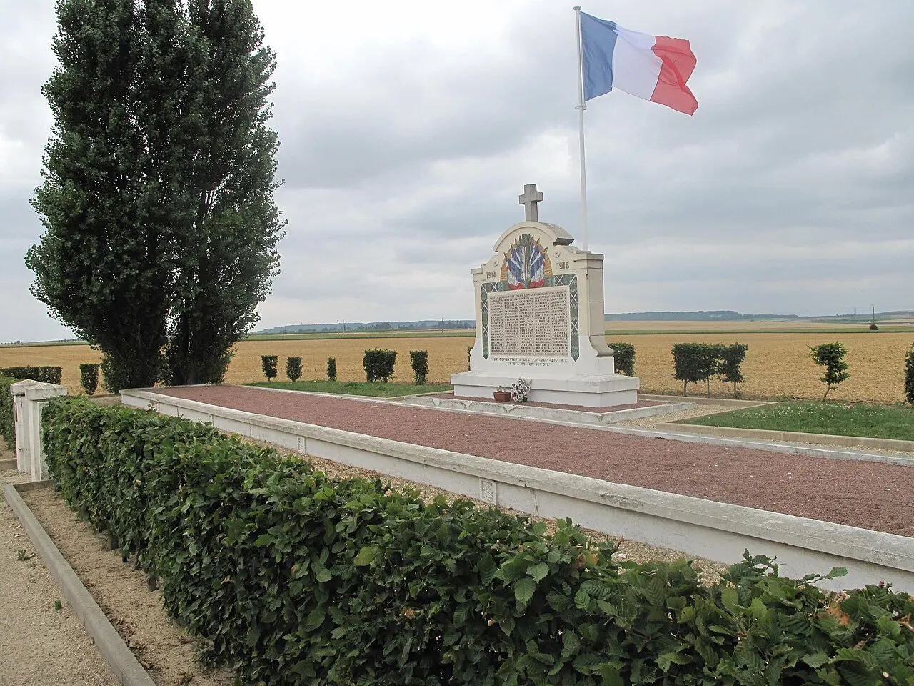 Nécropole dite « Grande Tombe de Villeroy »