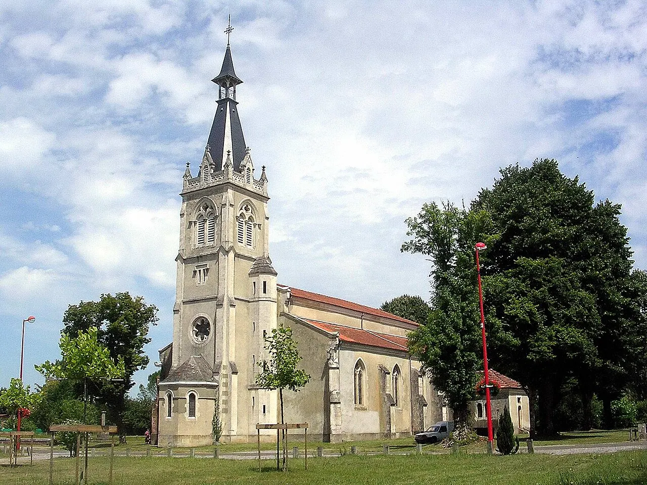 Saint-Julien-en-Born