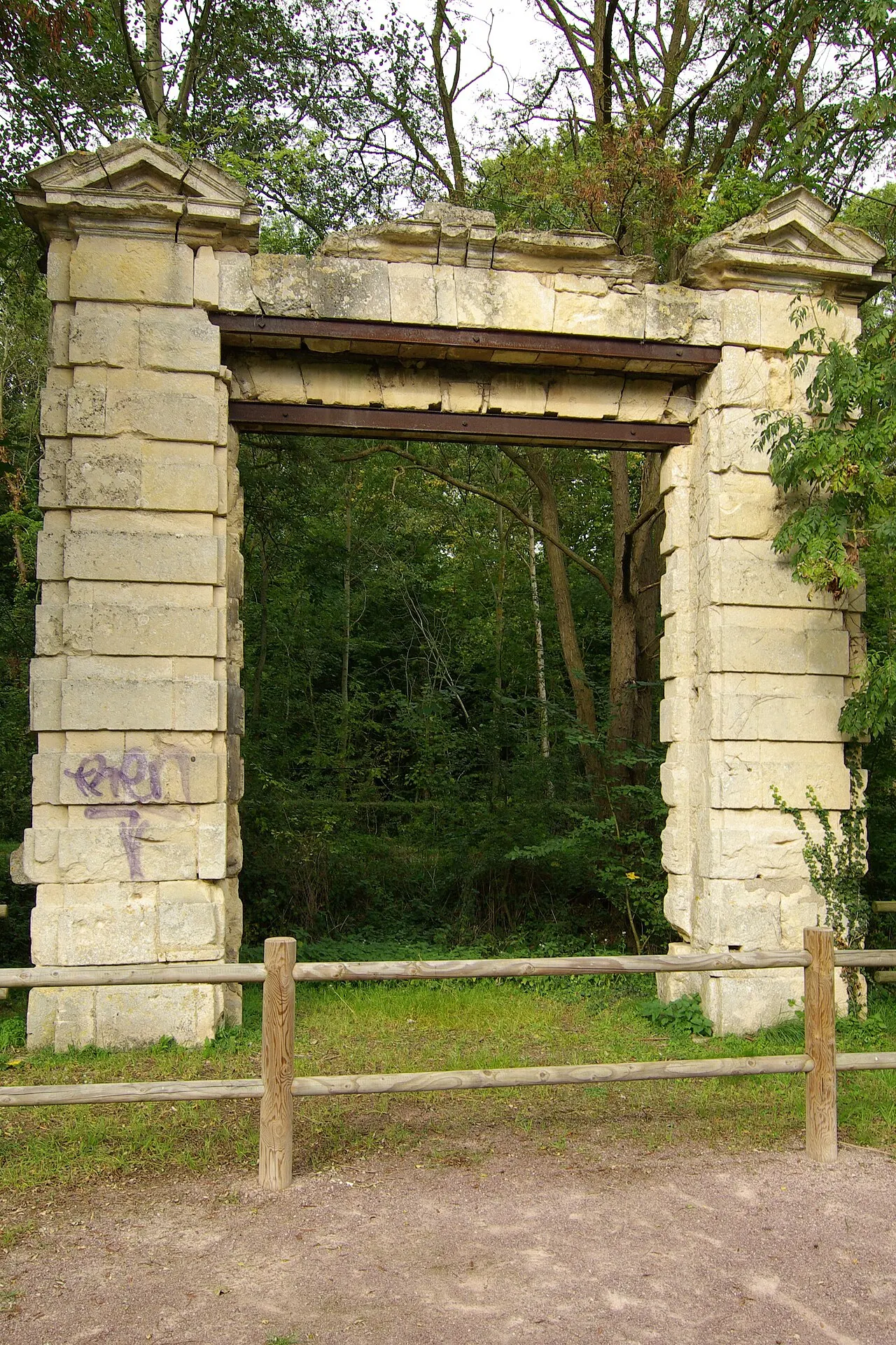Porte du 17e siècle